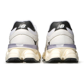 Tênis New Balance 9060