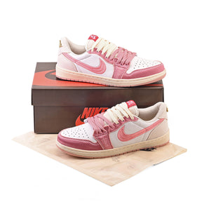 Tênis Nike Air Jordan 1 Retro Low OG Trophy Room Away