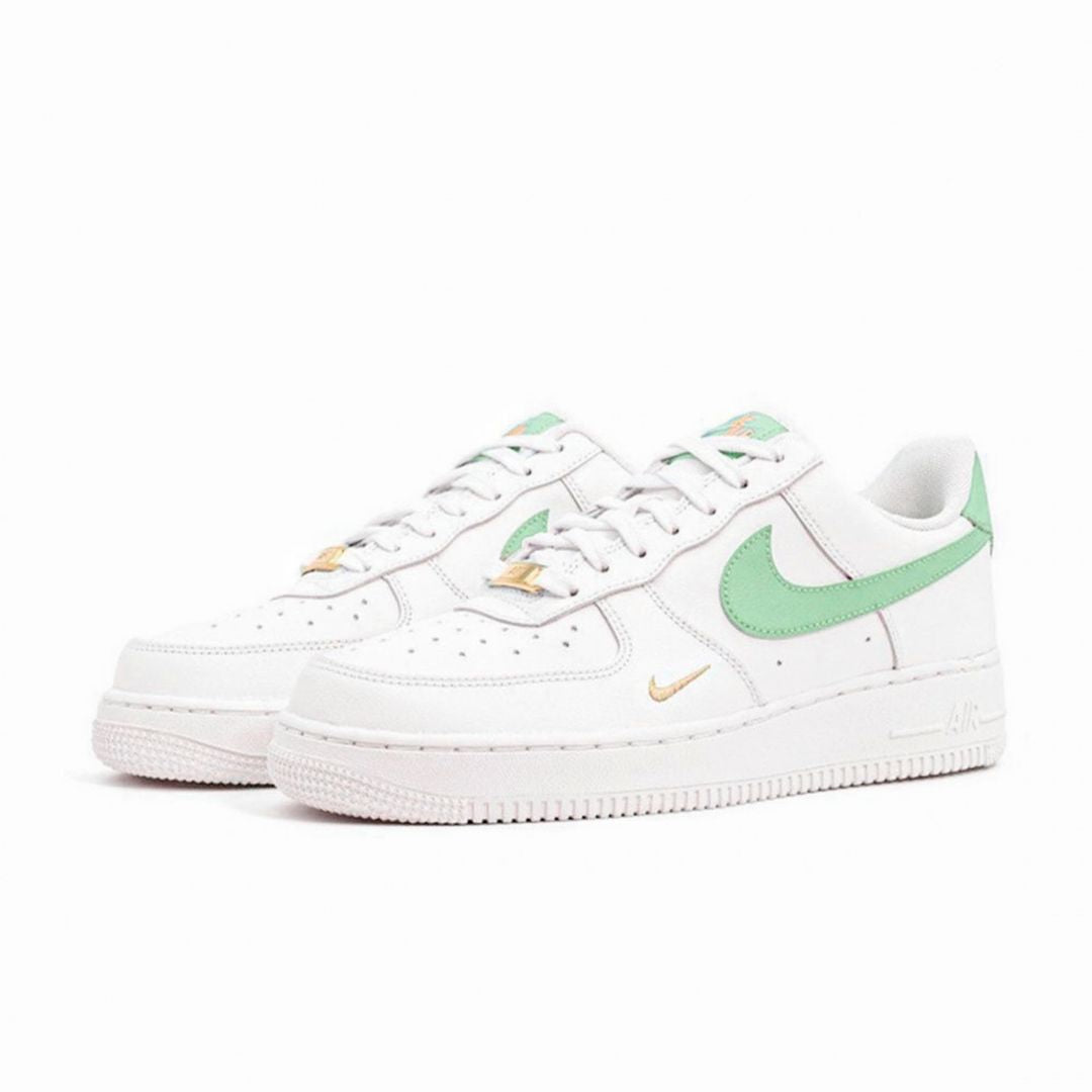 Tênis Nike Air Force 1 Essential White Rust