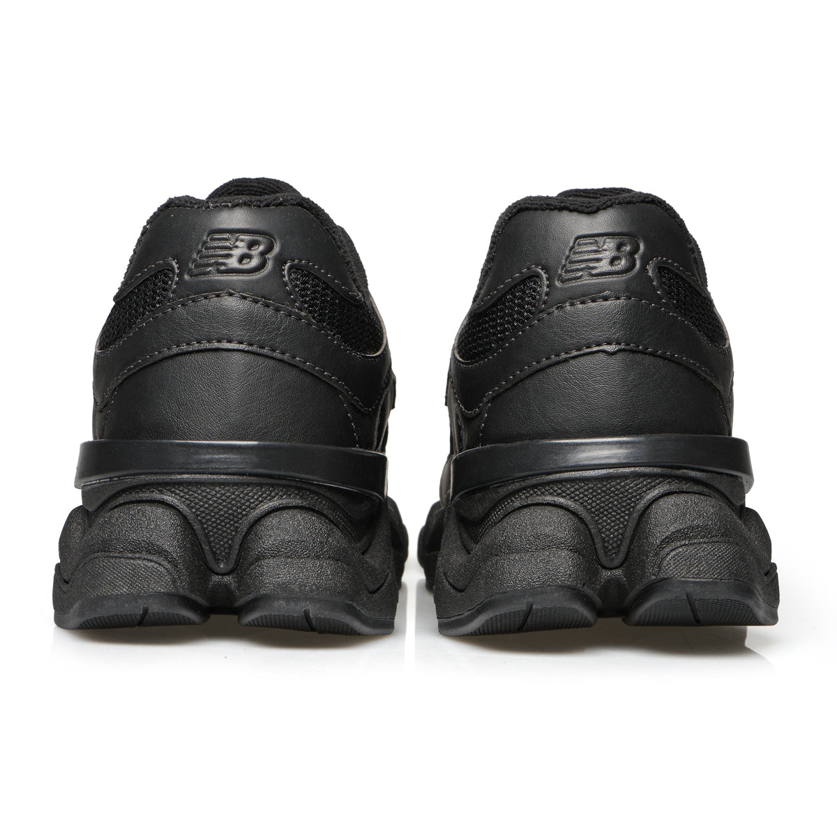 Tênis New Balance 9060